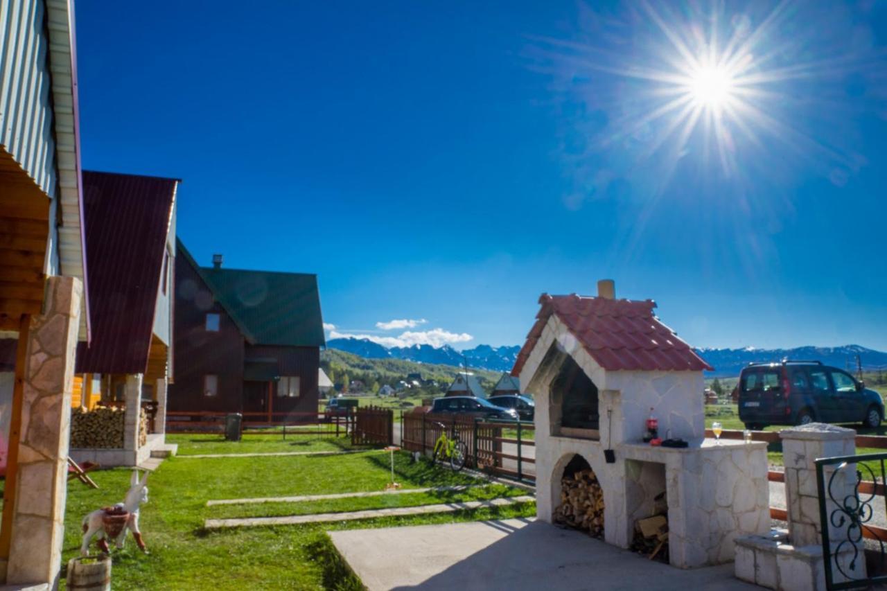 Village Borje Žabljak Buitenkant foto